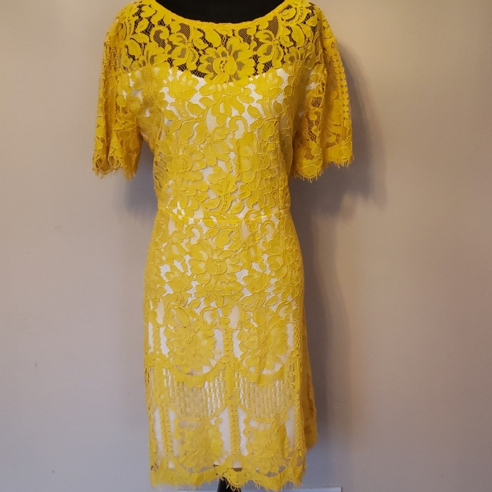 Yellow Lace Dress w/ White Underlay XL